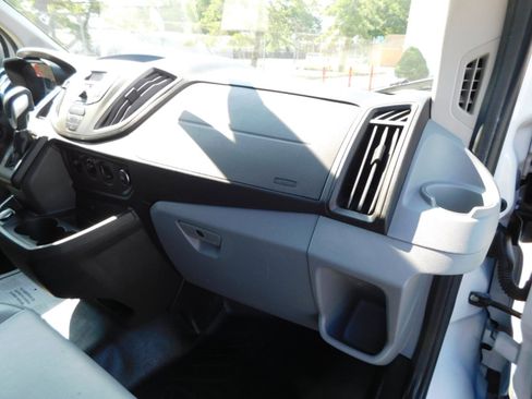 Used 2019 Ford Transit 150 130 Medium Roof image 22