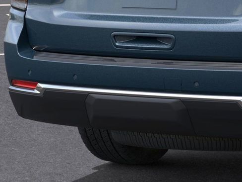 New 2026 Chevrolet Suburban LS image 14