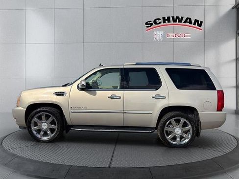 Used 2008 Cadillac Escalade AWD image 7