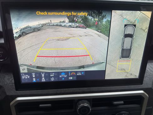 Used 2025 Toyota Tacoma Limited AWD/4WD image 23