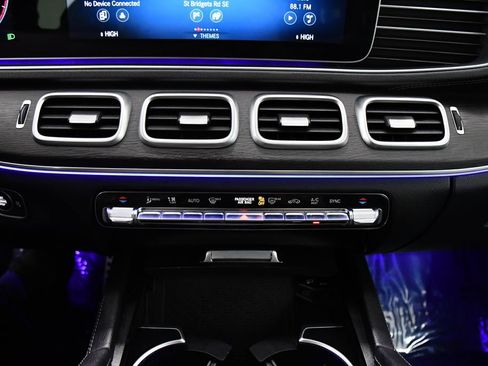 Used 2023 Mercedes-Benz GLS 580 4MATIC image 14