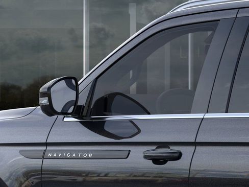 New 2025 Lincoln Navigator Black Label image 20