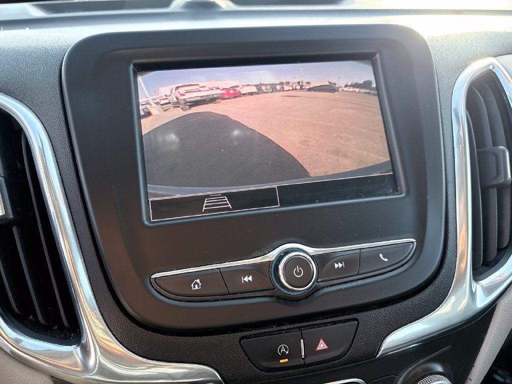 Used 2023 Chevrolet Equinox LS FWD image 17