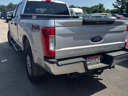 Used 2019 Ford F250 XL w/ STX Appearance Package AWD/4WD image 4