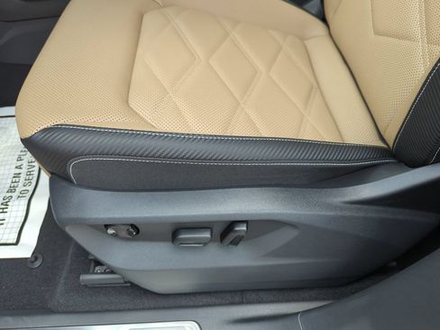 New 2026 Volkswagen Atlas Cross Sport SE FWD image 37