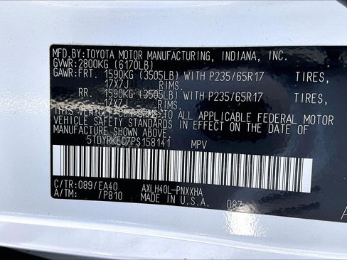 Used 2023 Toyota Sienna XLE FWD image 31