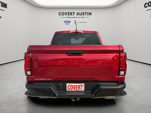 Used 2025 Chevrolet Colorado W/T w/ WT Convenience Package II RWD image 4