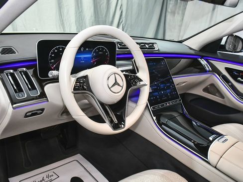 Used 2023 Mercedes-Benz S 500 4MATIC w/ Warmth & Comfort Package image 26