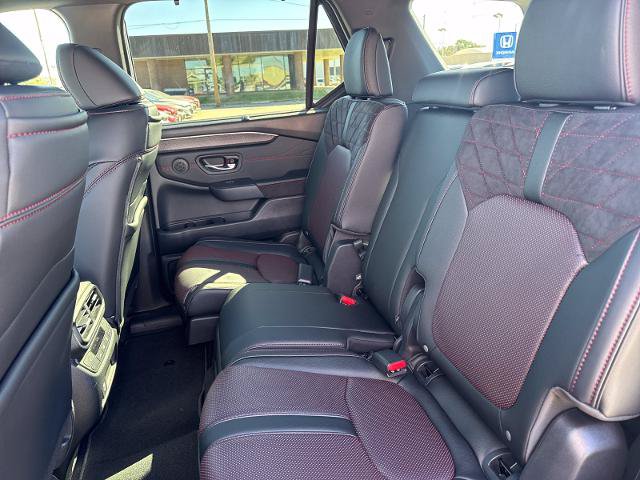 New 2026 Honda Pilot Black Edition image 27