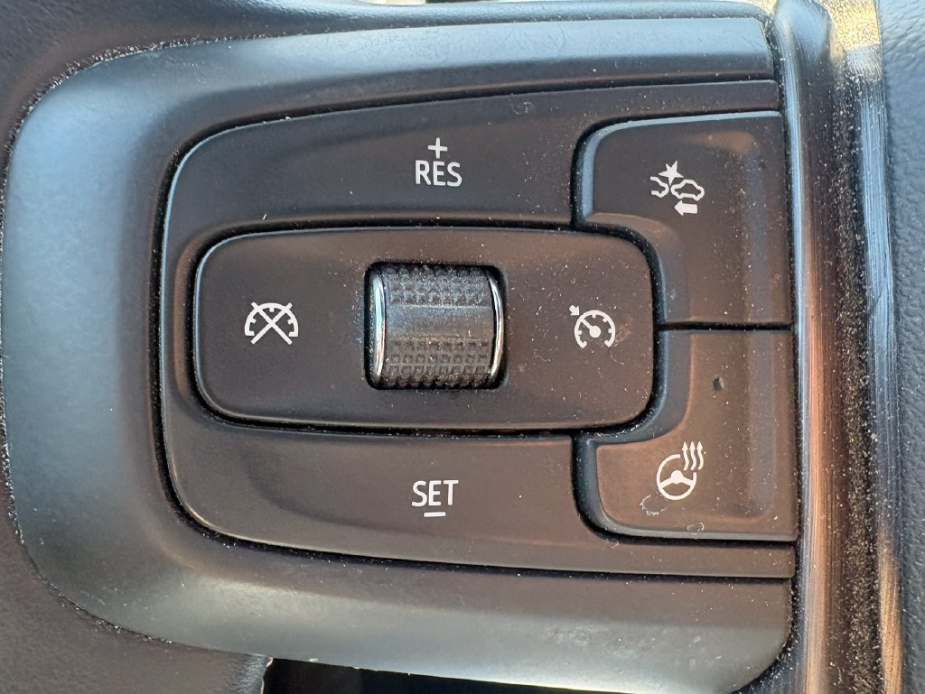 Used 2025 GMC Sierra 2500 AT4 AWD/4WD image 6