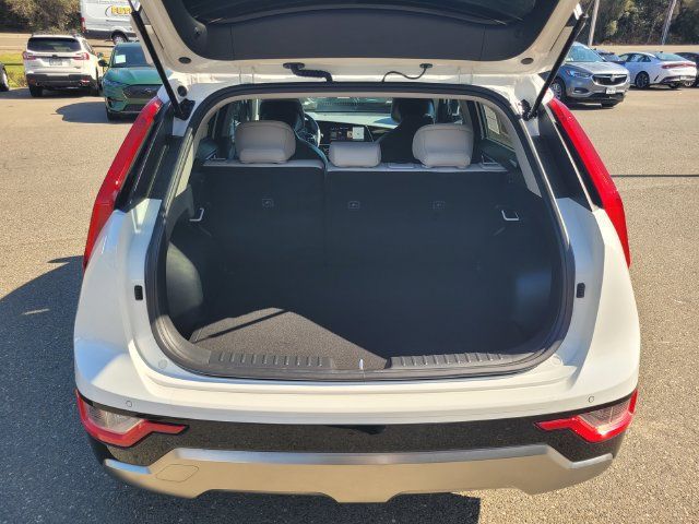 Used 2024 Kia Niro EX Touring FWD image 8