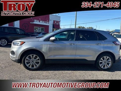 Used 2022 Ford Edge Titanium w/ Equipment Group 301A image 2