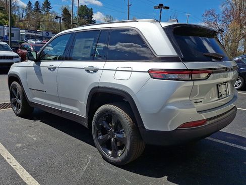 New 2026 Jeep Grand Cherokee Limited image 4