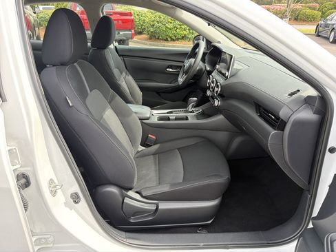Used 2024 Nissan Sentra SV image 24