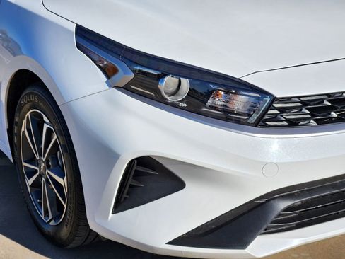 Used 2023 Kia Forte LXS w/ LXS Technology Package image 10