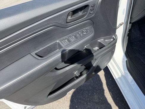 Used 2025 Honda Odyssey Sport-L image 23