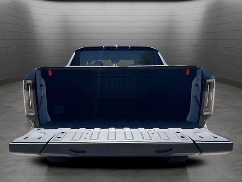 New 2025 GMC Hummer EV 3X w/ LPO, Illumination Package image 12