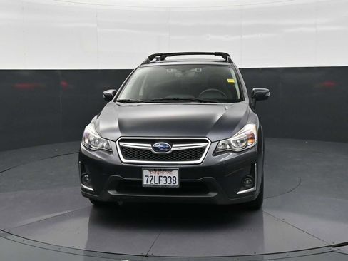 Used 2017 Subaru Crosstrek 2.0i Limited AWD/4WD image 2