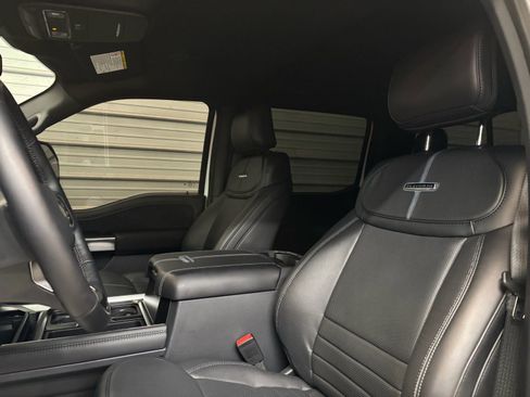 Used 2025 Ford F450 Platinum image 11