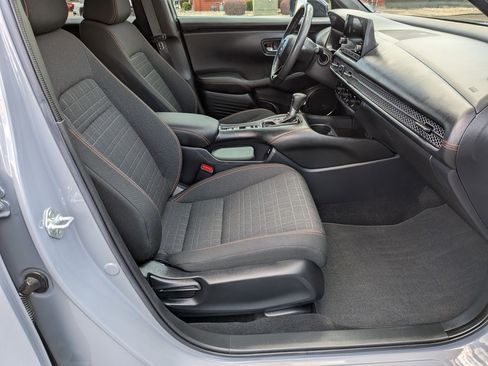 Used 2024 Honda HR-V Sport image 35