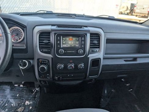 Used 2017 RAM 1500 Express image 3