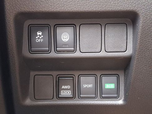 Used 2020 Nissan Rogue Sport S AWD/4WD image 24