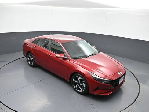 Certified 2023 Hyundai Elantra SEL w/ Convenience Package FWD image 33
