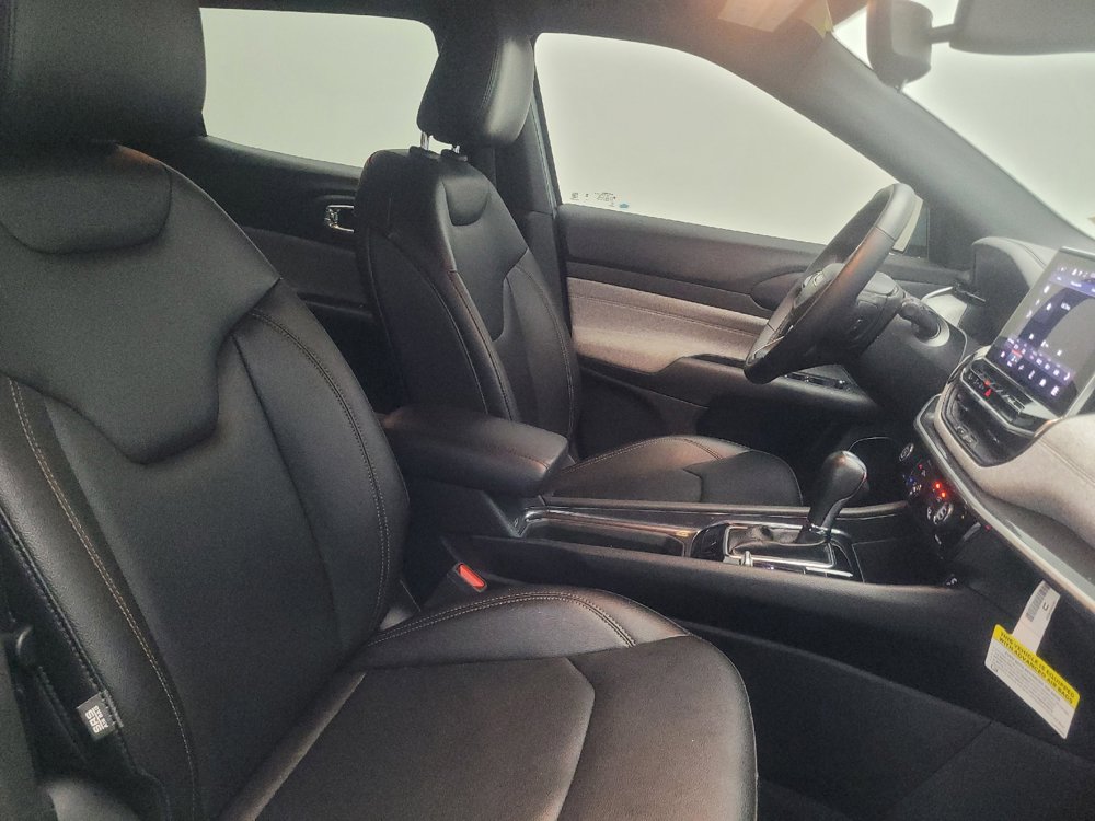 Used 2024 Jeep Compass Latitude AWD/4WD image 21