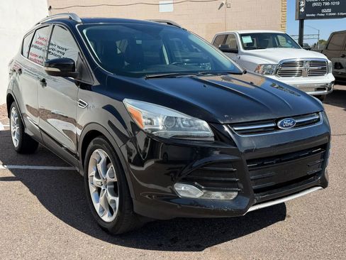 Used 2015 Ford Escape Titanium w/ Equipment Group 301A FWD image 3