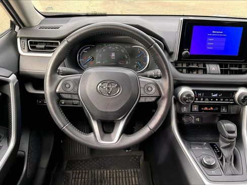 Certified 2023 Toyota RAV4 XLE image 5