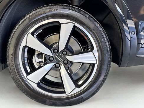 Used 2022 Audi Q5 2.0T Prestige image 30