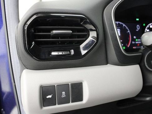 Used 2024 Honda Pilot EX-L image 19
