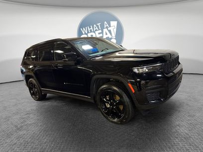 Used 2023 Jeep Grand Cherokee L Laredo