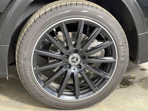 Used 2023 Mercedes-Benz GLB 250 image 40