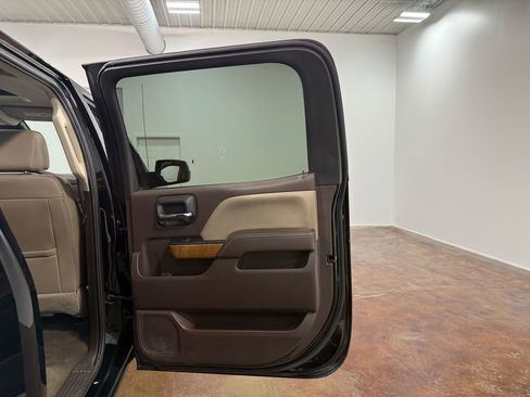 Used 2017 Chevrolet Silverado 1500 LTZ w/ Sport Package image 67