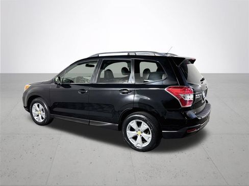 Used 2015 Subaru Forester 2.5i Limited AWD/4WD image 8