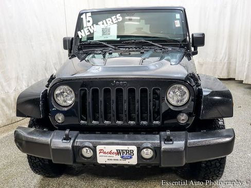 Used 2015 Jeep Wrangler Unlimited Sahara image 6