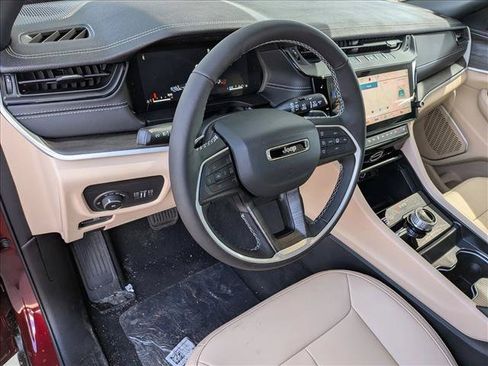 New 2026 Jeep Grand Cherokee L Limited AWD/4WD image 3