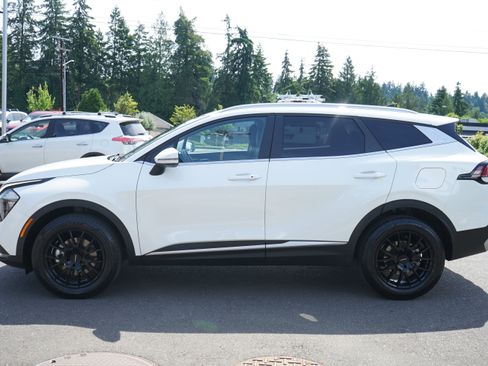 Used 2023 Kia Sportage EX AWD/4WD image 6