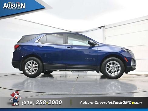 Used 2022 Chevrolet Equinox LT AWD/4WD image 25