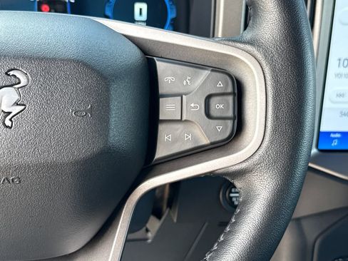 Used 2025 Ford Bronco Outer Banks image 16