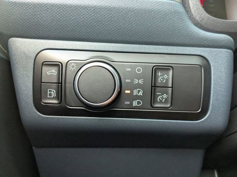 New 2025 Ford Maverick XL image 24