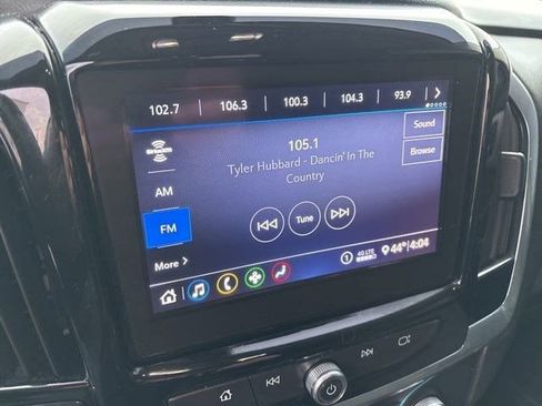 Used 2020 Chevrolet Traverse LT image 21
