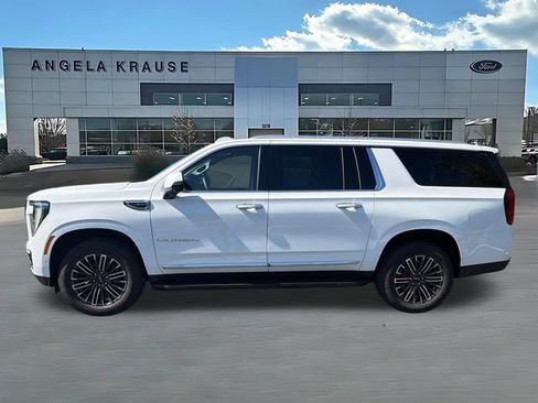 Used 2026 GMC Yukon XL Elevation AWD/4WD image 4
