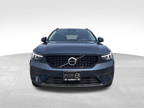 Certified 2026 Volvo XC40 B5 Core w/ Climate Package AWD/4WD image 5