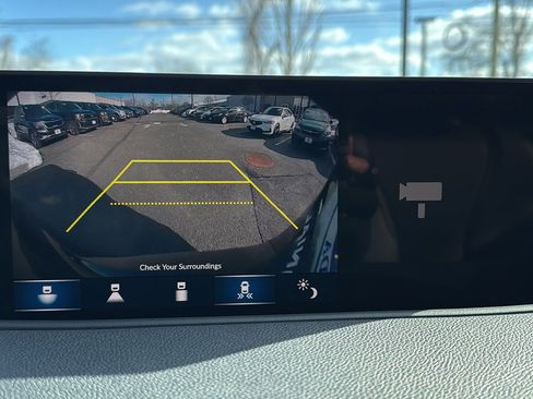 Used 2023 Acura MDX SH-AWD image 18