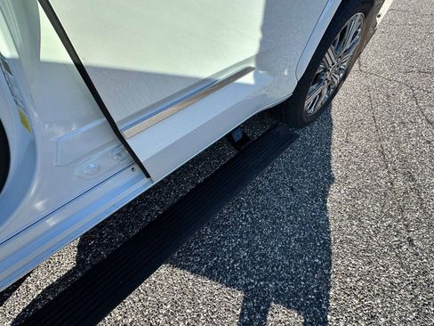 Used 2024 Toyota Sequoia Capstone image 13