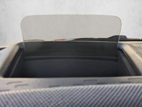 Used 2025 MINI Cooper 2-Door Hardtop image 11