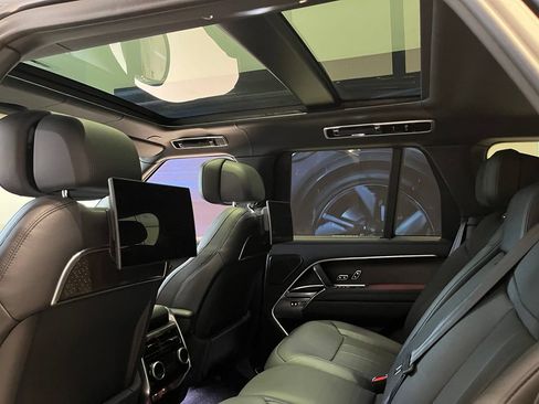 Used 2024 Land Rover Range Rover Autobiography AWD/4WD image 19