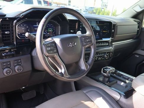 Certified 2022 Chevrolet Silverado 1500 ZR2 w/ Technology Package AWD/4WD image 24